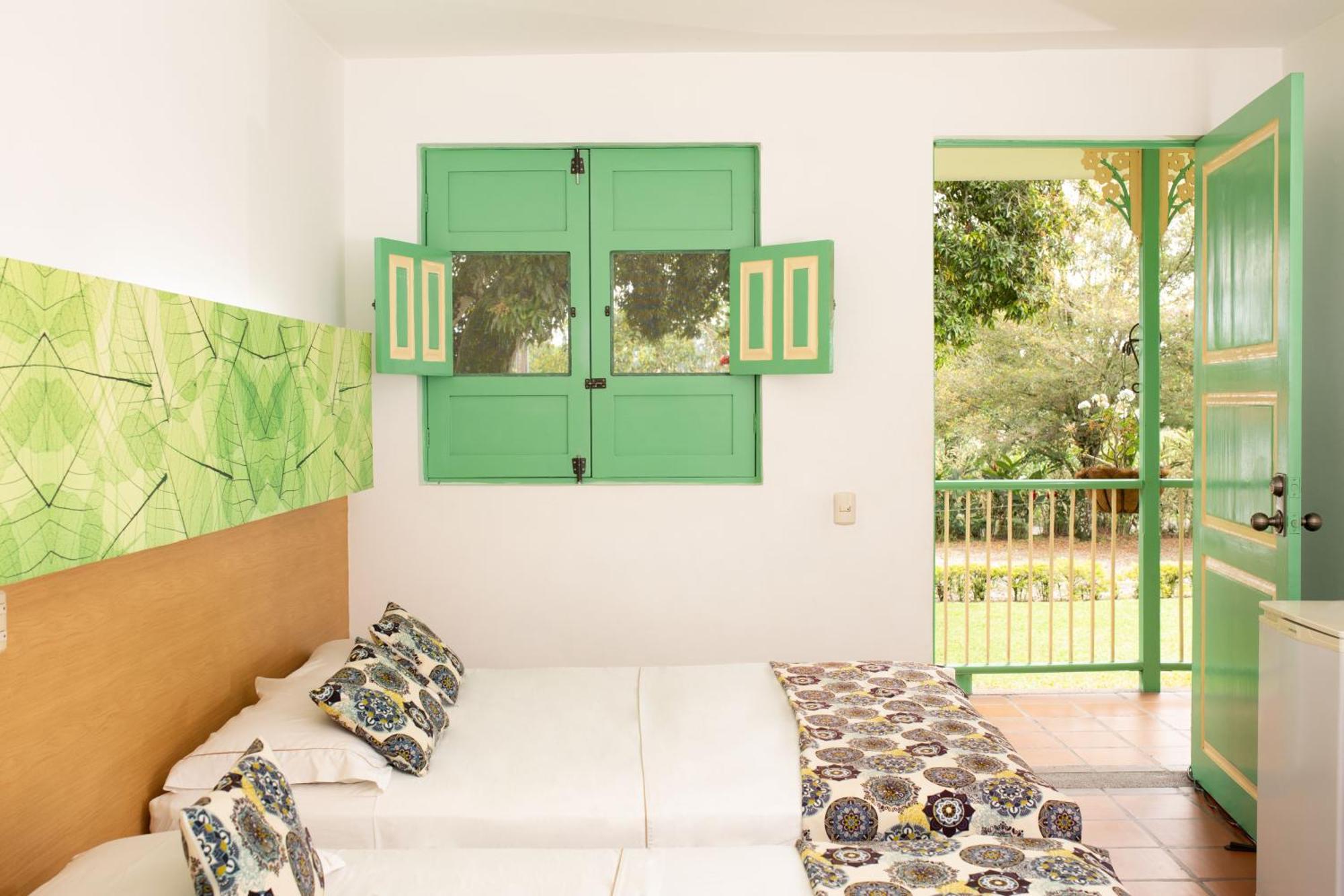 Hotel Eden Parque Del Cafe Монтенегро Номер фото